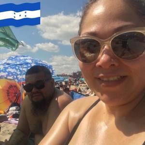 Meet your Posher, Cinthia